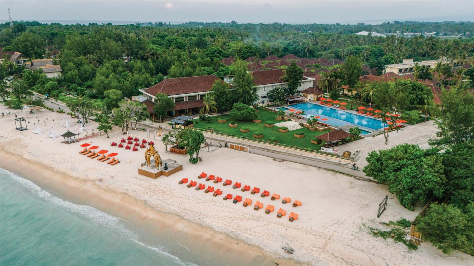 โรงแรมออมบัคซันเซท กีลีตราวางัน ภายนอก รูปภาพ