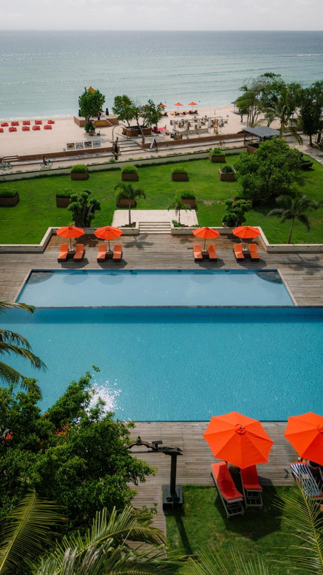 โรงแรมออมบัคซันเซท กีลีตราวางัน ภายนอก รูปภาพ