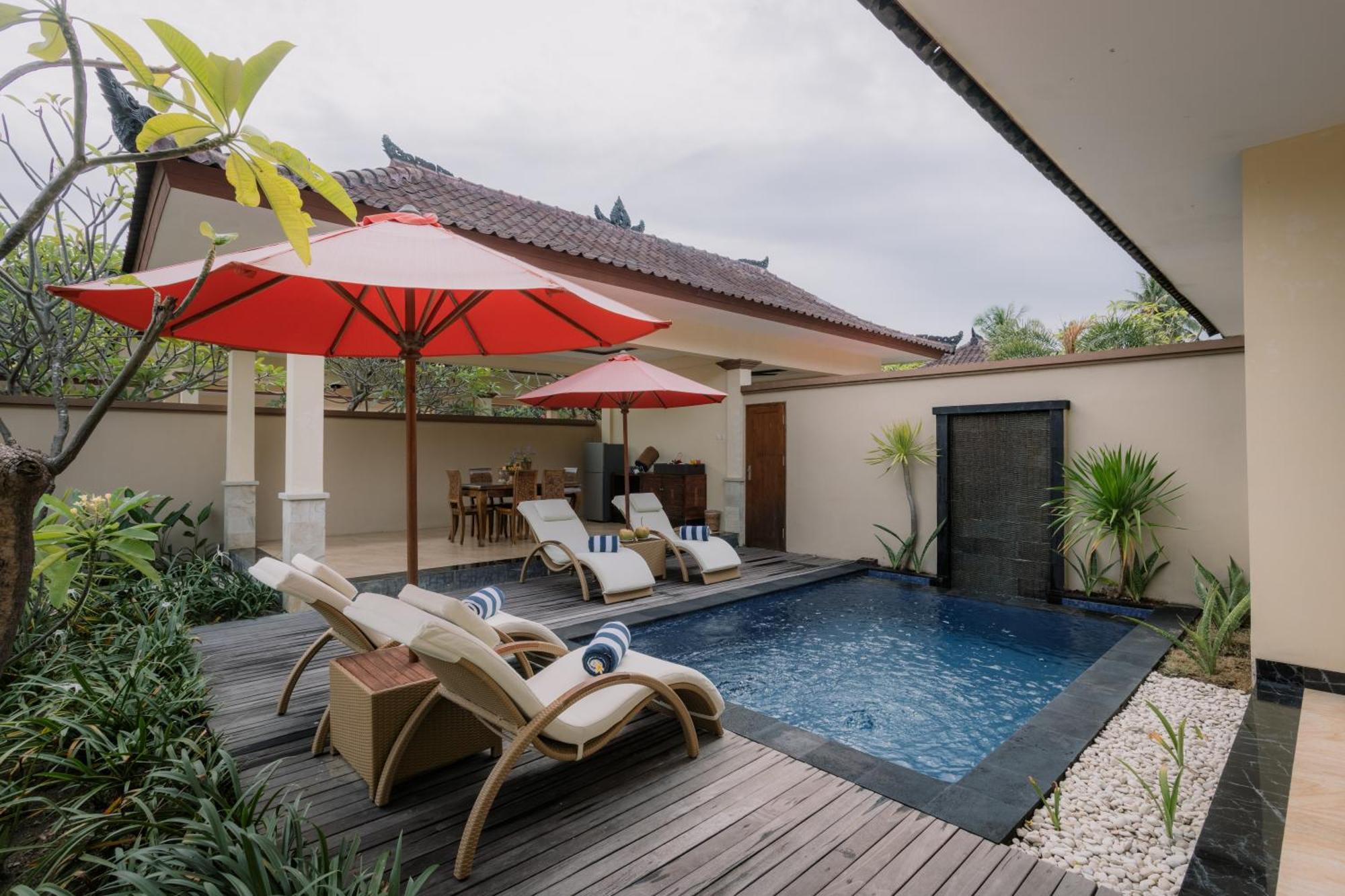 โรงแรมออมบัคซันเซท กีลีตราวางัน ภายนอก รูปภาพ
